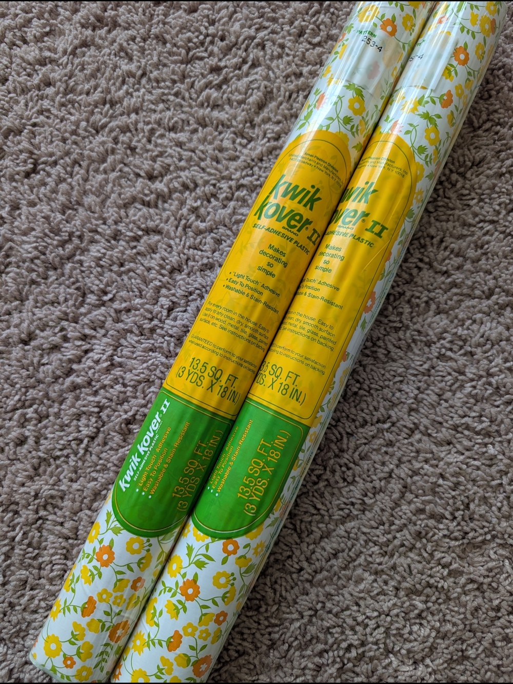 Kwik Kover II Floral Self-Adhesive Shelf Liner - Yellow & Green Floral